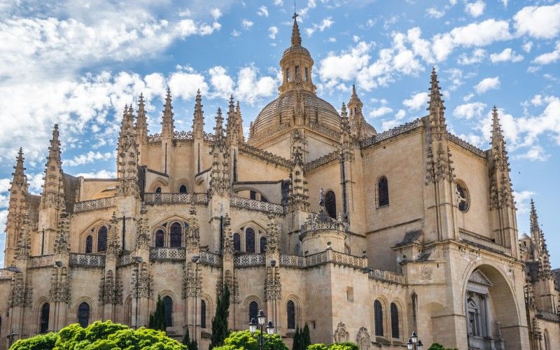 The secrets of the Cathedral of Segovia