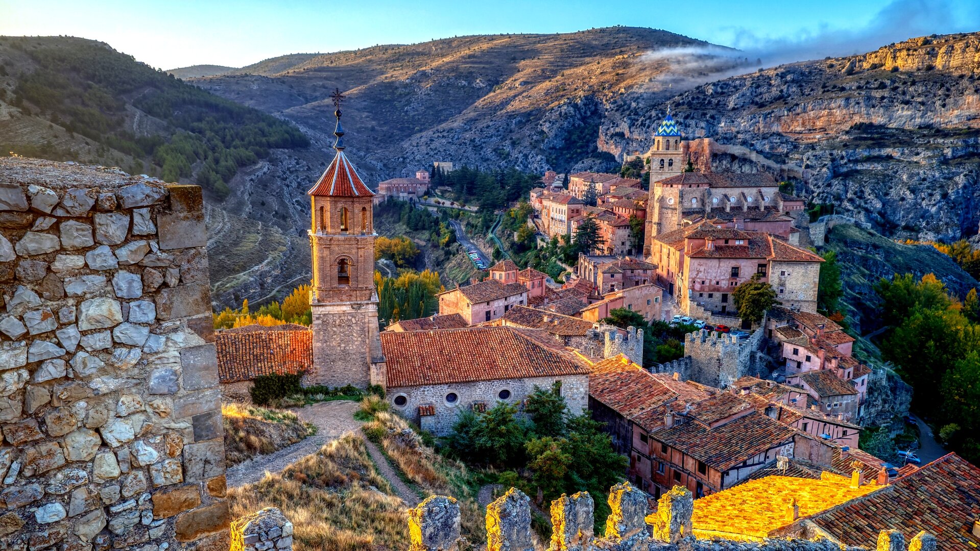 Evening falls in Albarracín. 