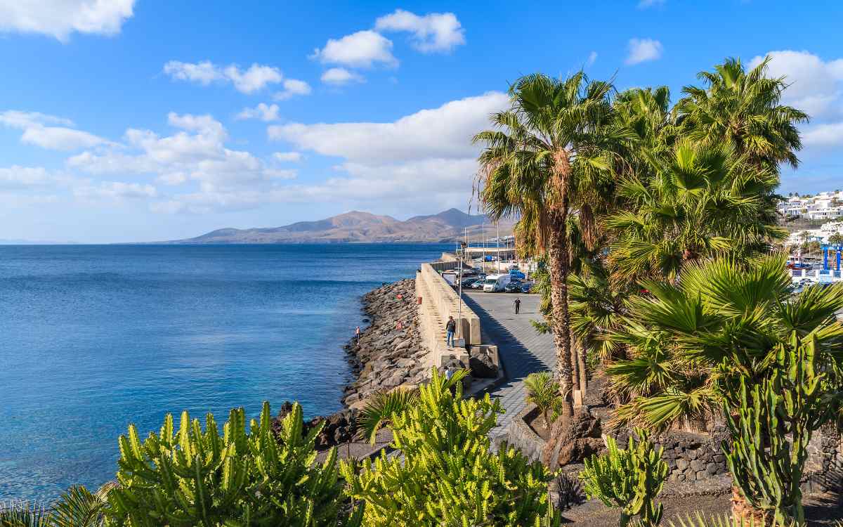 Puerto del Carmen can be the starting or ending point of the world's longest seaside promenade.