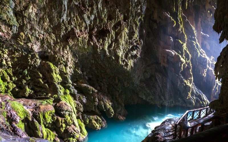 Cola Caballo waterfall