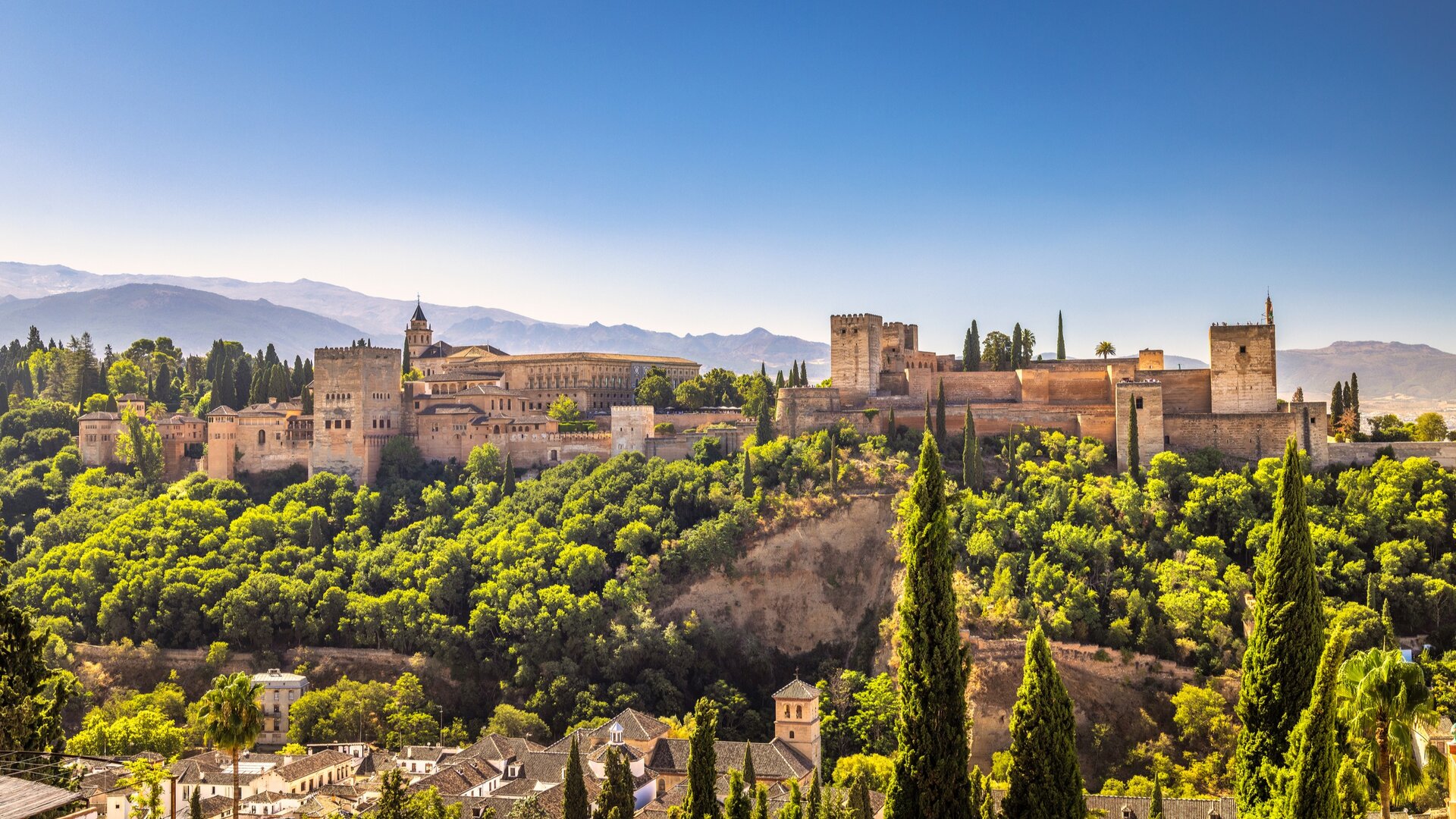 Самый красивый город Испании (по мнению туристических экспертов): это не Мадрид и не Барселона.