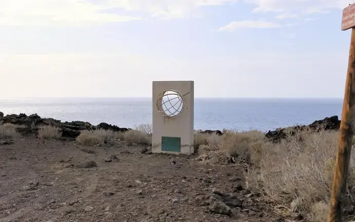 Малоизвестный «испанский Гринвич», который определял нулевой меридиан до Лондона.