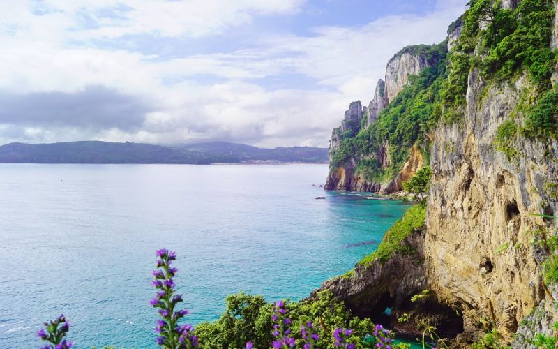 Faro del Caballo lighthouse