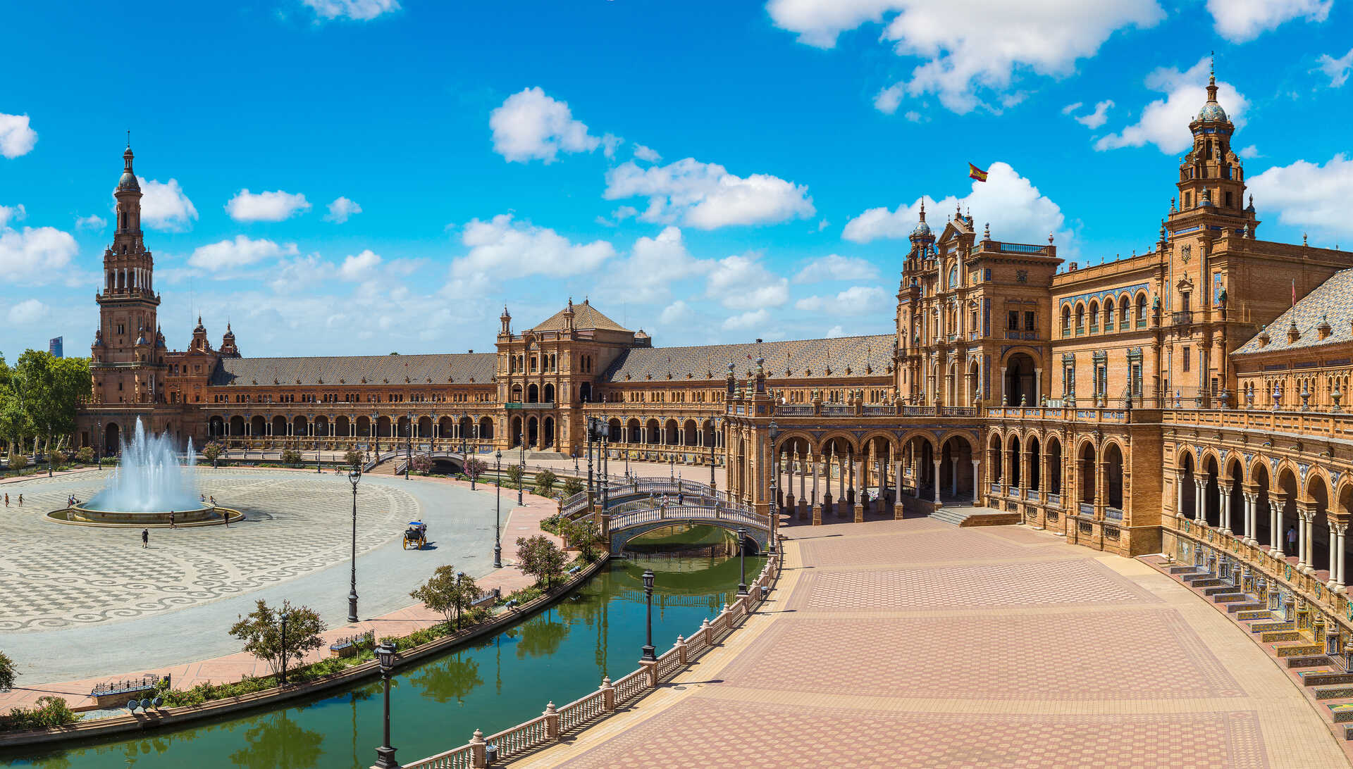 Plaza de España. | Shutterstock