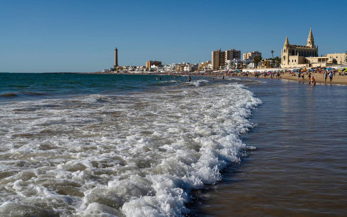 Единственное место в Испании с планом экстренной помощи при цунами