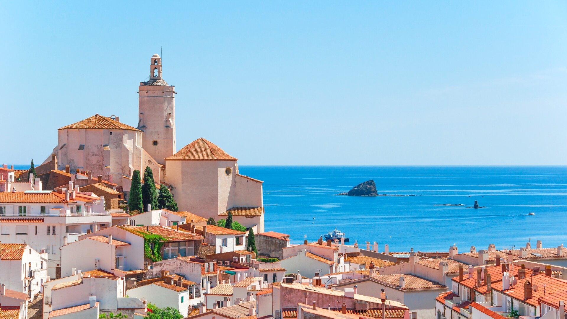 Cadaqués, Cataluña. | Shutterstock