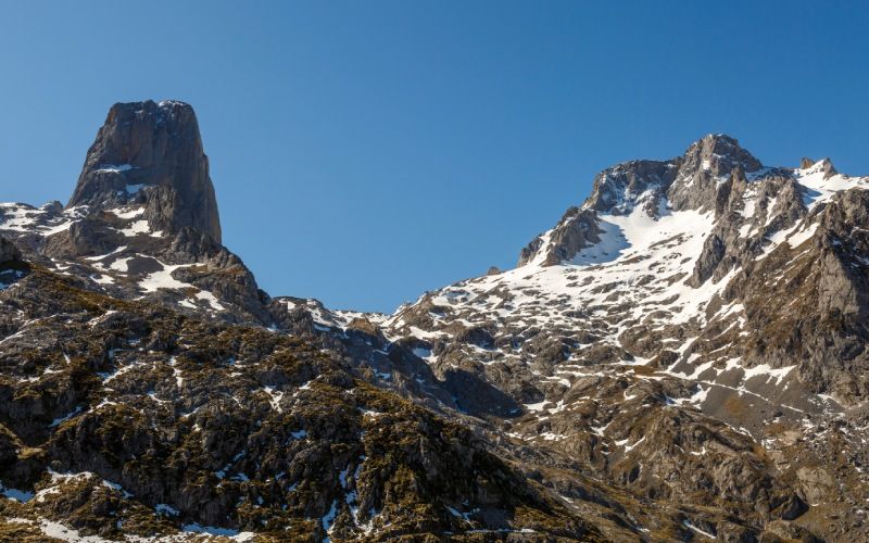 Нараньо-де-Бульнес со всех сторон