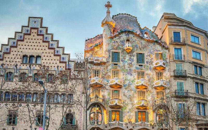 Gaudí’s Casa Batlló, a dream of sea and dragons in Barcelona