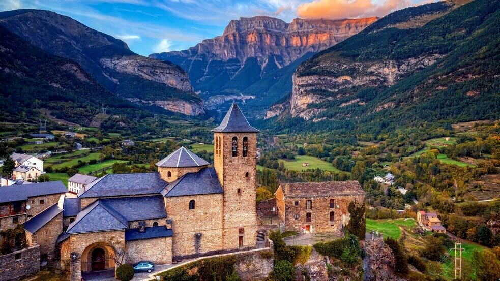 The best mountain village in Spain according to travel experts: it’s not in the Pyrenees