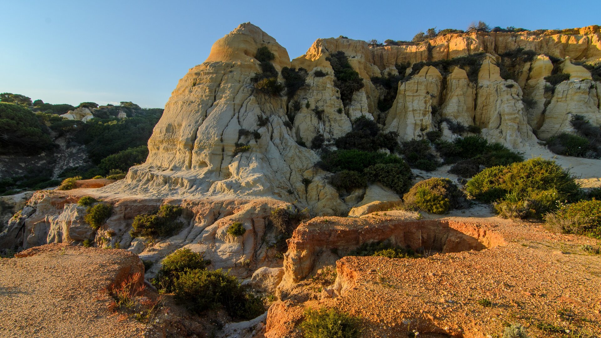 Самый длинный пляж Испании: 28 км песка в великолепном природном парке Андалусии