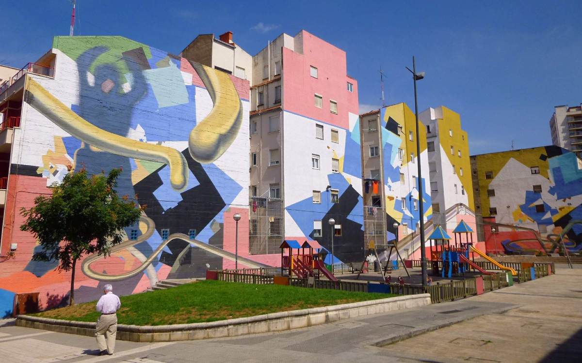 Kirikiño Avenue, Iralabarri.