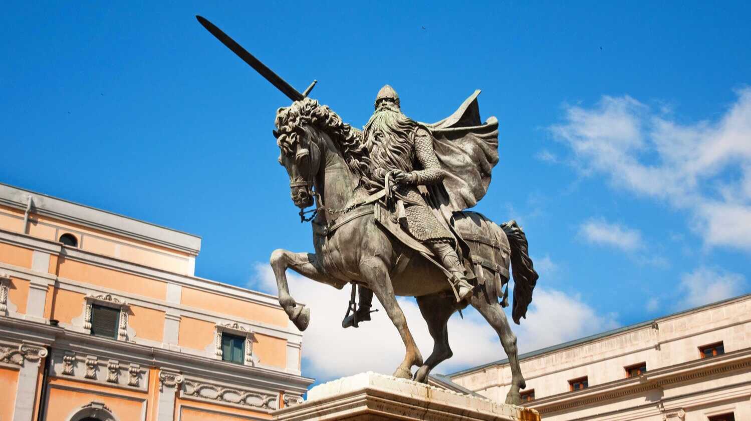 Statue of El Cid in Burgos. | Shutterstock