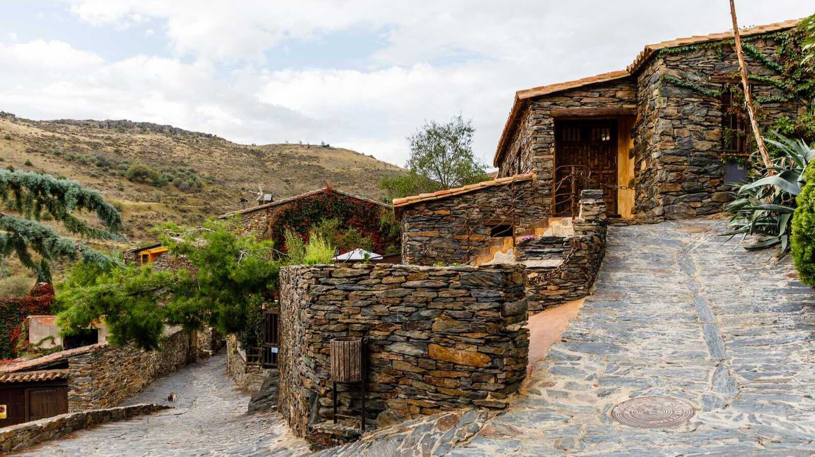 The ultimate guide to the Community of Madrid: what to see to understand and enjoy the region