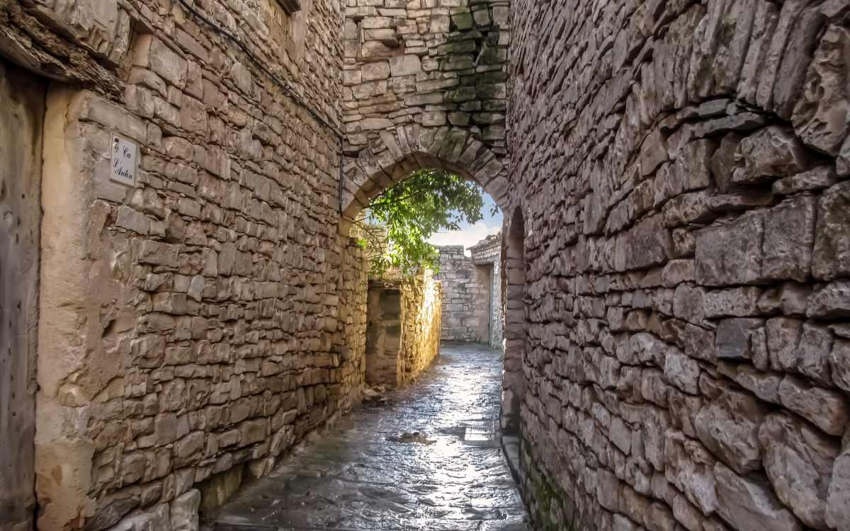 Montfalcó Murallat.